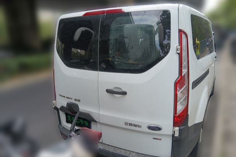 Used Ford Transit 2017 2.0T Diesel Multi-Purpose Commercial Vehicle Short Wheelbase Low Roof China IV Standard Rear