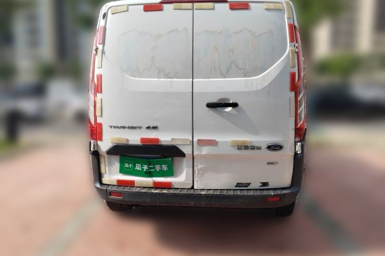 Used Ford Transit 2017 2.0T Diesel Van Short Wheelbase Low Roof China V Standard Rear