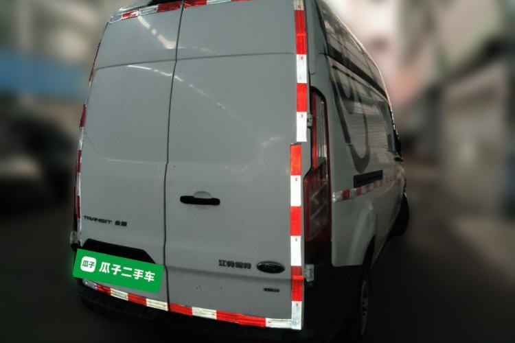 Used Ford Transit 2017 2.0T Diesel Van Mid-Chassis Mid-Roof China V Standard Rear Right 45 Deg
