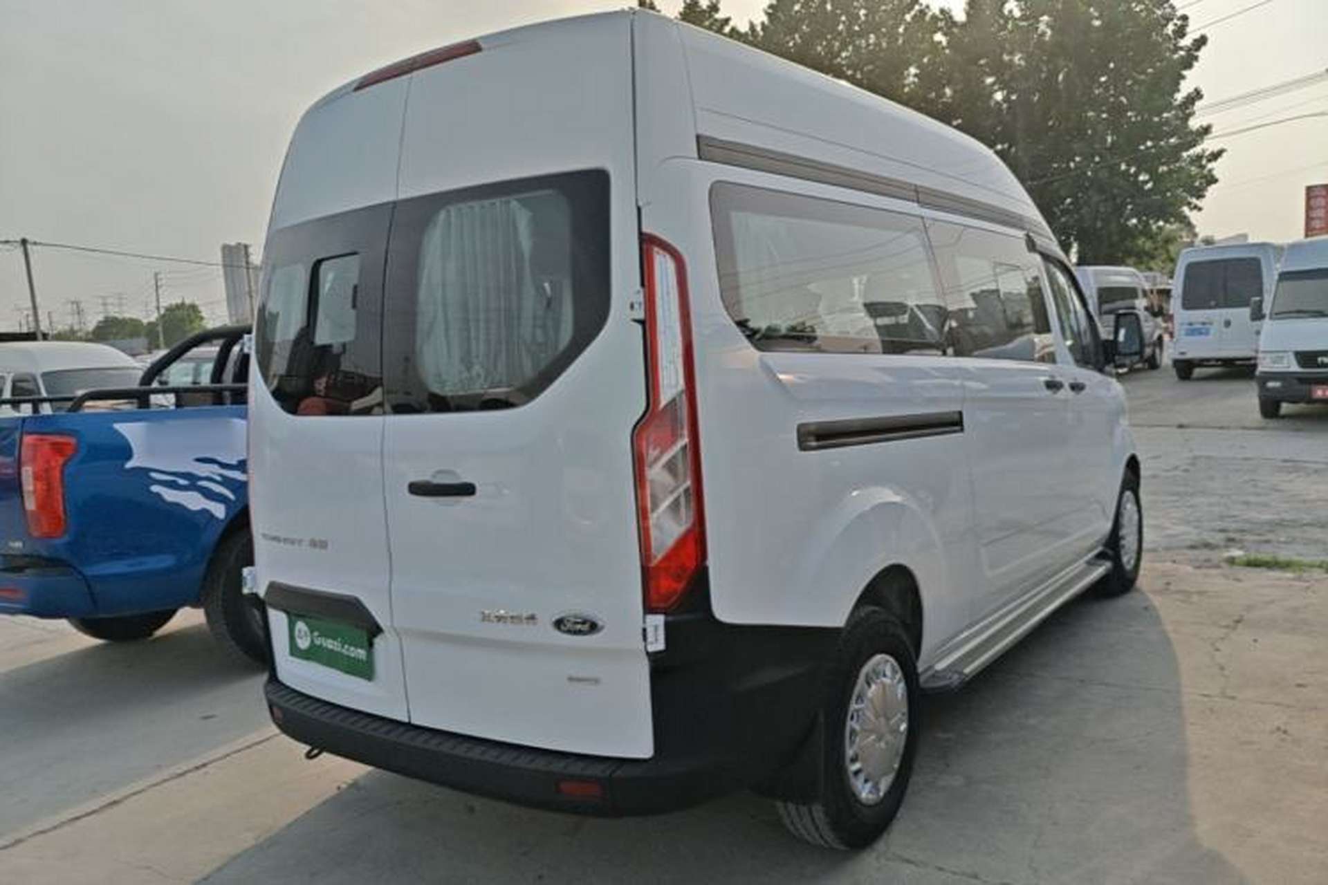 Used Ford Transit 2017 2.0T Gasoline Automatic Multi-Function Commercial Vehicle Mid-Drive Mid-Roof China V-standard Rear Right 45 Deg