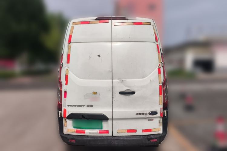 Used Ford Transit 2017 2.0T Diesel Van Mid-Chassis Mid-Roof China V Standard Rear