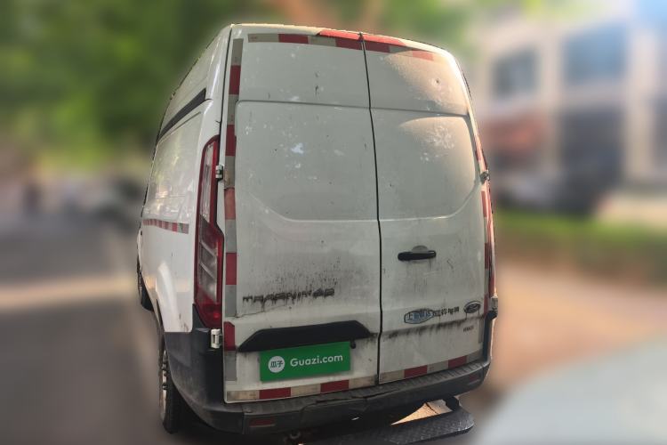Used Ford Transit 2017 2.0T Diesel Van Mid-Chassis Mid-Roof China V Standard Rear