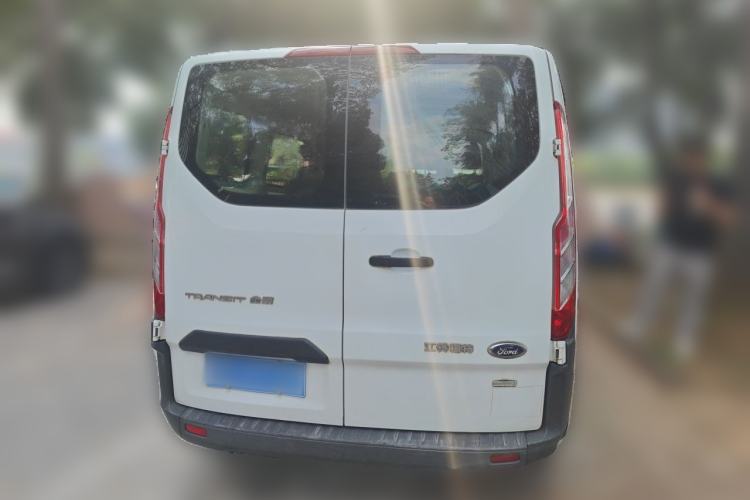 Used Ford Transit 2017 2.0T Gasoline Multi-Purpose Commercial Vehicle Short Wheelbase Low Roof China V Standard Rear