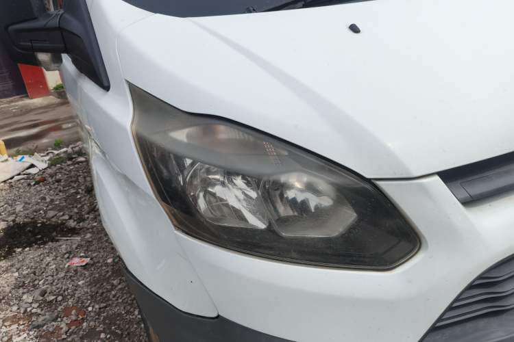 Used Ford Transit 2017 2.0T Diesel Multi-Function Commercial Vehicle Mid-Drive Mid-Roof China V Standard Right Front Headlight