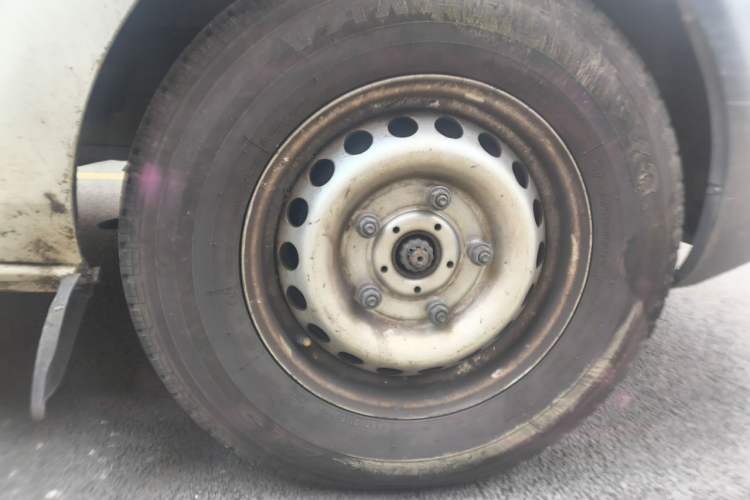 Used Ford Transit  Right Front Wheel Hub