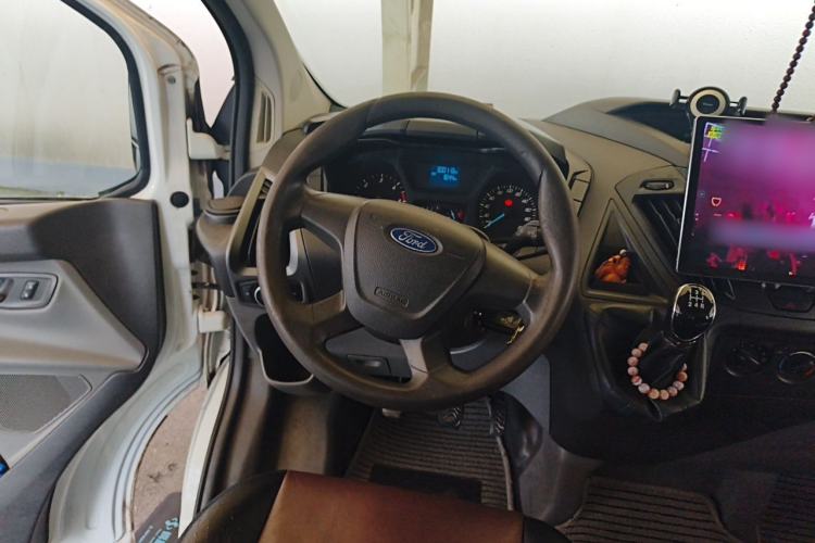 Used Ford Transit 2017 2.0T Diesel Multi-Purpose Commercial Vehicle Short Wheelbase Low Roof China IV Standard Steering Wheel