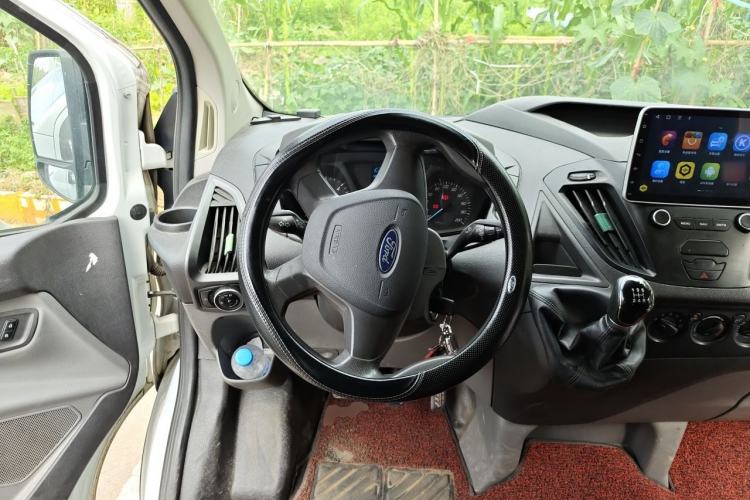 Used Ford Transit 2017 2.0T Diesel Multi-Function Commercial Vehicle Mid-Drive Mid-Roof China V Standard Steering Wheel