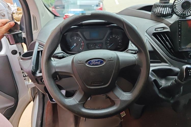 Used Ford Transit 2017 2.0T Diesel Multi-Function Commercial Vehicle Mid-Drive Mid-Roof China V Standard Steering Wheel