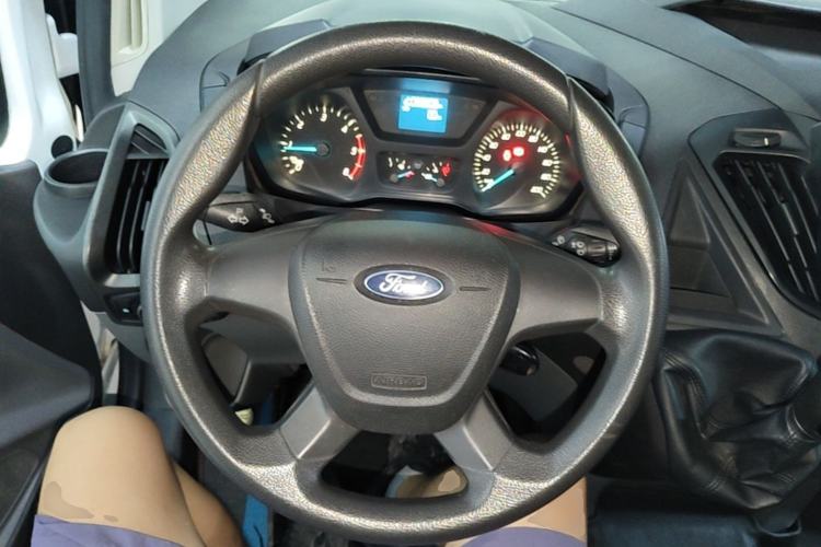 Used Ford Transit 2017 2.0T Diesel Multi-Function Commercial Vehicle Short Wheelbase Mid-Roof China V Standard Steering Wheel