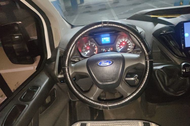 Used Ford Transit 2017 2.0T Diesel Multi-Purpose Commercial Vehicle Short Wheelbase Low Roof China V Standard Steering Wheel