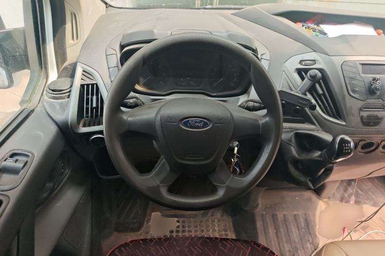 Used Ford Transit 2017 2.0T Diesel Multi-Function Commercial Vehicle Short Wheelbase Mid-Roof China V Standard Steering Wheel