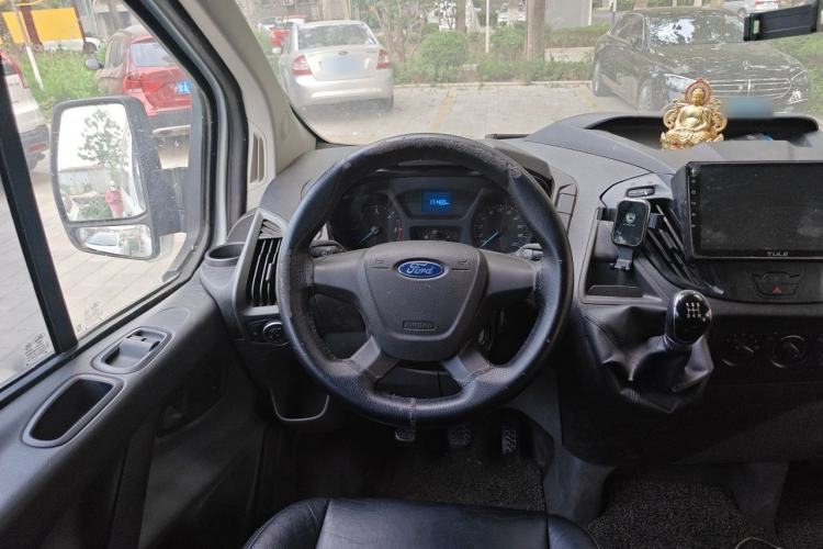 Used Ford Transit 2017 2.0T Diesel Multi-Function Commercial Vehicle Mid-Drive Mid-Roof China V Standard Steering Wheel