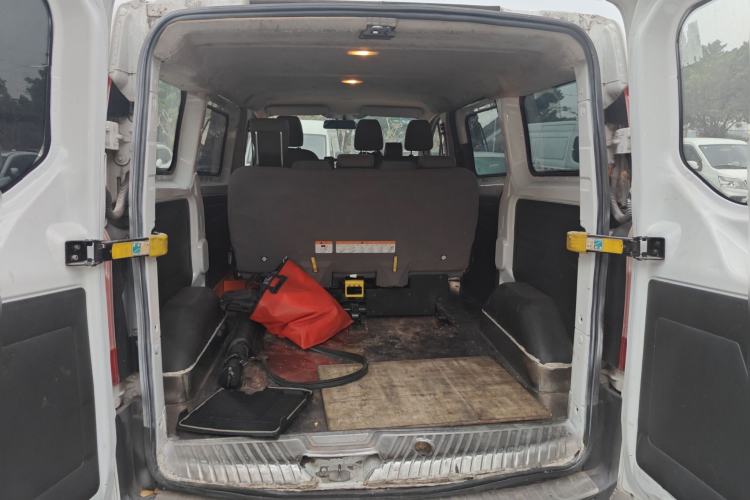Used Ford Transit 2017 2.0T Diesel Multi-Purpose Commercial Vehicle Short Wheelbase Low Roof China V Standard Trunk