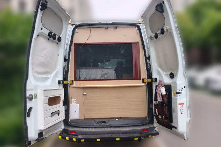 Used Ford Transit 2017 2.0T Diesel Multi-Function Commercial Vehicle Mid-Drive Mid-Roof China V Standard Trunk