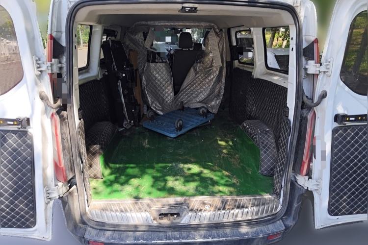 Used Ford Transit 2017 2.0T Diesel Multi-Purpose Commercial Vehicle Short Wheelbase Low Roof China V Standard Trunk