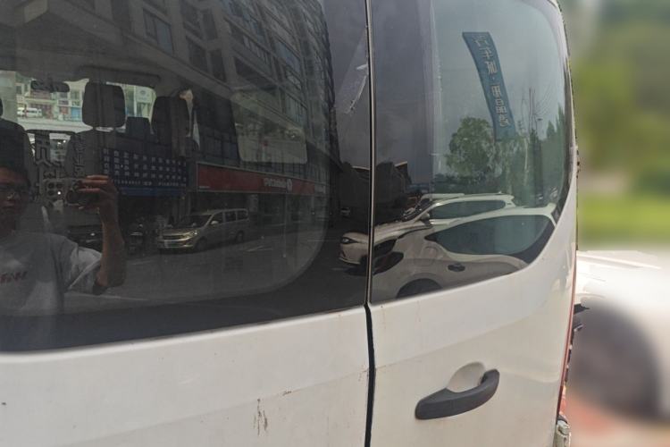 Used Ford Transit 2017 2.0T Diesel Multi-Purpose Commercial Vehicle Short Wheelbase Low Roof China V Standard Trunk