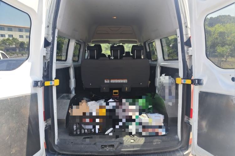 Used Ford Transit 2017 2.0T Diesel Multi-Function Commercial Vehicle Mid-Drive Mid-Roof China V Standard Trunk