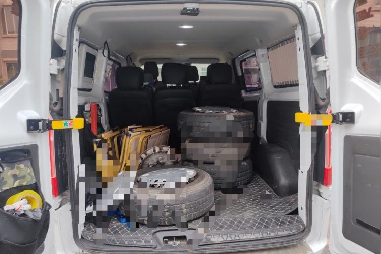 Used Ford Transit 2017 2.0T Gasoline Automatic Multi-Function Commercial Vehicle Short Wheelbase Low Roof China V Standard Trunk