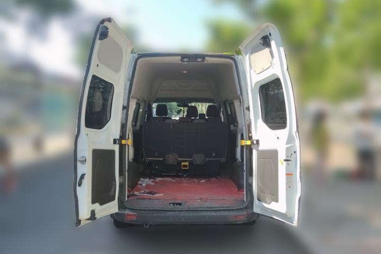 Used Ford Transit 2017 2.0T Diesel Multi-Function Commercial Vehicle Short Wheelbase Mid-Roof China V Standard Trunk