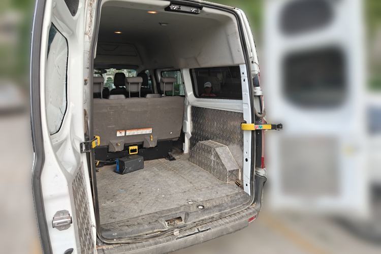 Used Ford Transit 2017 2.0T Diesel Multi-Function Commercial Vehicle Mid-Drive Mid-Roof China V Standard Trunk