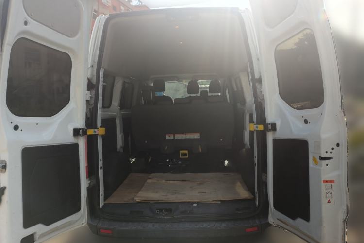 Used Ford Transit 2017 2.0T Diesel Multi-Function Commercial Vehicle Short Wheelbase Mid-Roof China V Standard Trunk