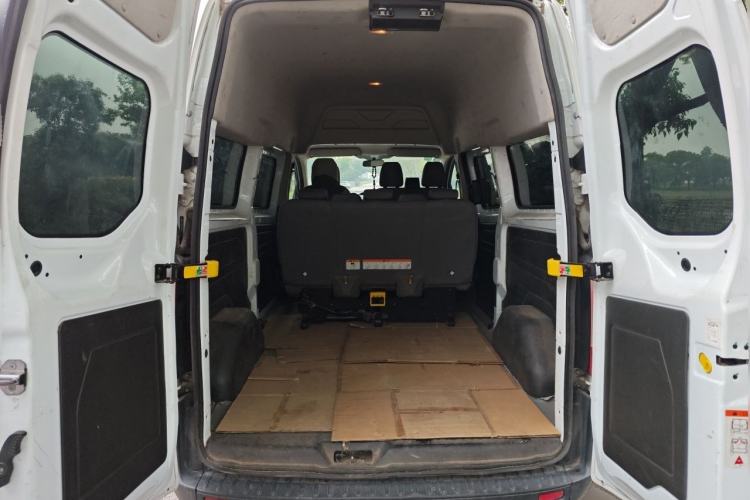 Used Ford Transit 2017 2.0T Diesel Multi-Function Commercial Vehicle Mid-Drive Mid-Roof China V Standard Trunk