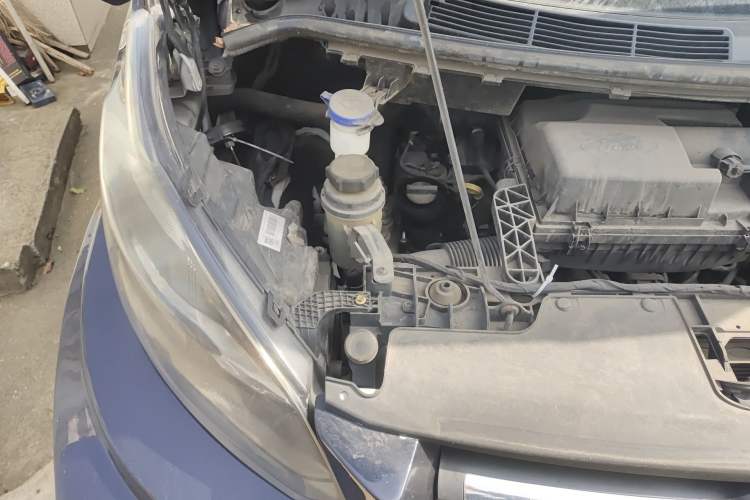 Used Ford Transit  Engine Bay Right