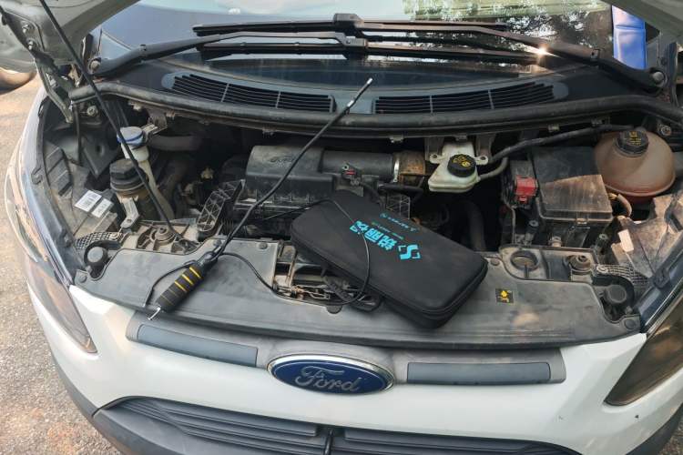 Used Ford Transit  Engine Bay