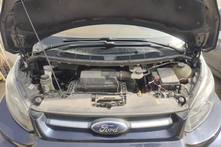 Used Ford Transit  Engine Bay