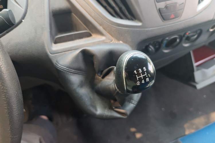 Used Ford Transit  Gear Lever