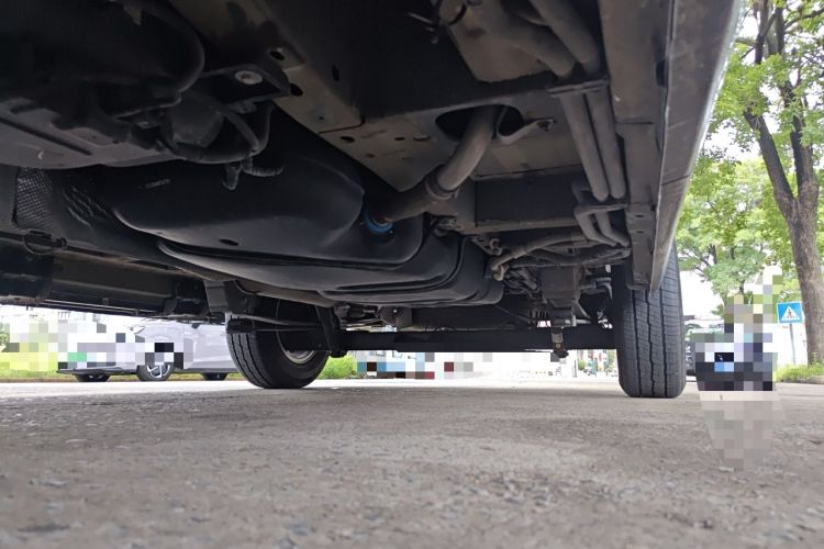 Used Ford Transit 2019 2.0T Diesel Commercial & Travel Short Wheelbase Low-Roof 7-Seater China VI Standard Chassis Front Left