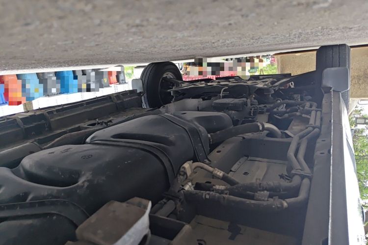 Used Ford Transit 2019 2.0T Diesel Commercial & Travel Short Wheelbase Low-Roof 7-Seater China VI Standard Chassis Rear Left