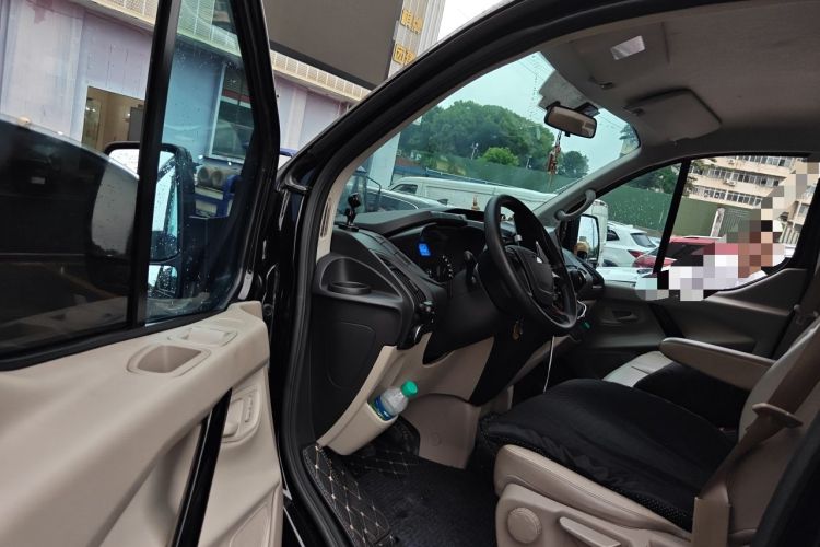 Used Ford Transit 2019 2.0T Diesel Commercial & Travel Short Wheelbase Low-Roof 9-Seater China VI Driver Seat