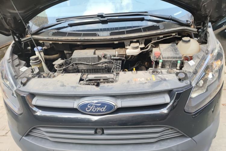 Used Ford Transit 2019 2.0T Diesel Multi-Purpose Commercial Vehicle Short Wheelbase Low Roof 6-Seater China VI Standard Engine Bay