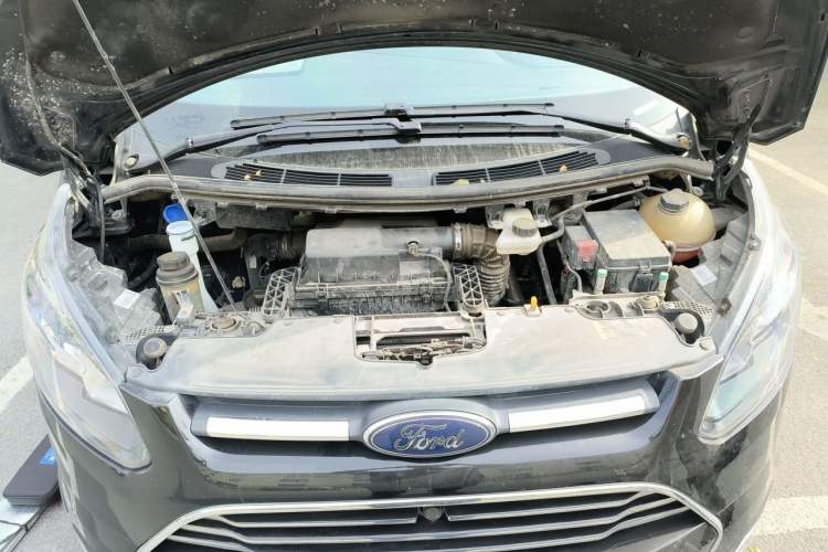 Used Ford Transit 2019 2.0T Gasoline Automatic Multi-Function Commercial Vehicle Mid-Roof 6-Seater China VI Standard Engine Bay