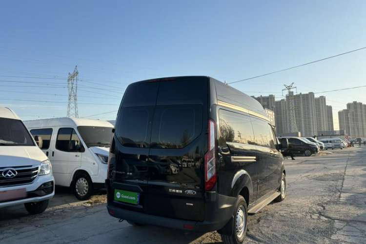Used Ford Transit 2019 2.0T Diesel Multi-Purpose Commercial Vehicle Mid-Drive Mid-Roof 6-Seater China VI Standard Exterior 4