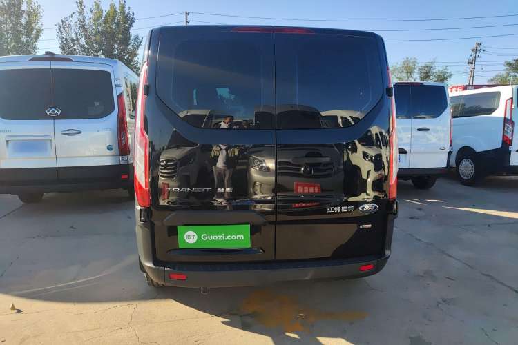 Used Ford Transit 2019 2.0T Diesel Multi-Purpose Commercial Vehicle Short Wheelbase Low Roof 6-Seater China VI Standard Exterior 4