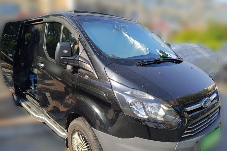 Used Ford Transit 2019 2.0T Gasoline Automatic Multi-Function Commercial Vehicle Short Wheelbase Low Roof 6-Seater China VI Standard Front Right 45 Deg