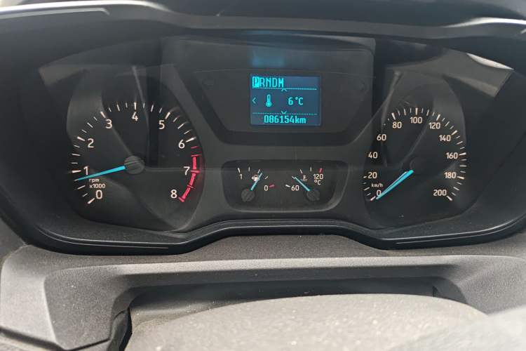 Used Ford Transit 2019 2.0T Gasoline Automatic Multi-Function Commercial Vehicle Short Wheelbase Low Roof 6-Seater China VI Standard Instrument Cluster