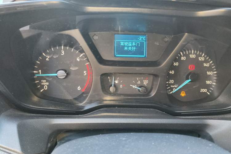 Used Ford Transit 2019 2.0T Diesel Multi-Purpose Commercial Vehicle Short Wheelbase Low Roof 6-Seater China VI Standard Instrument Cluster