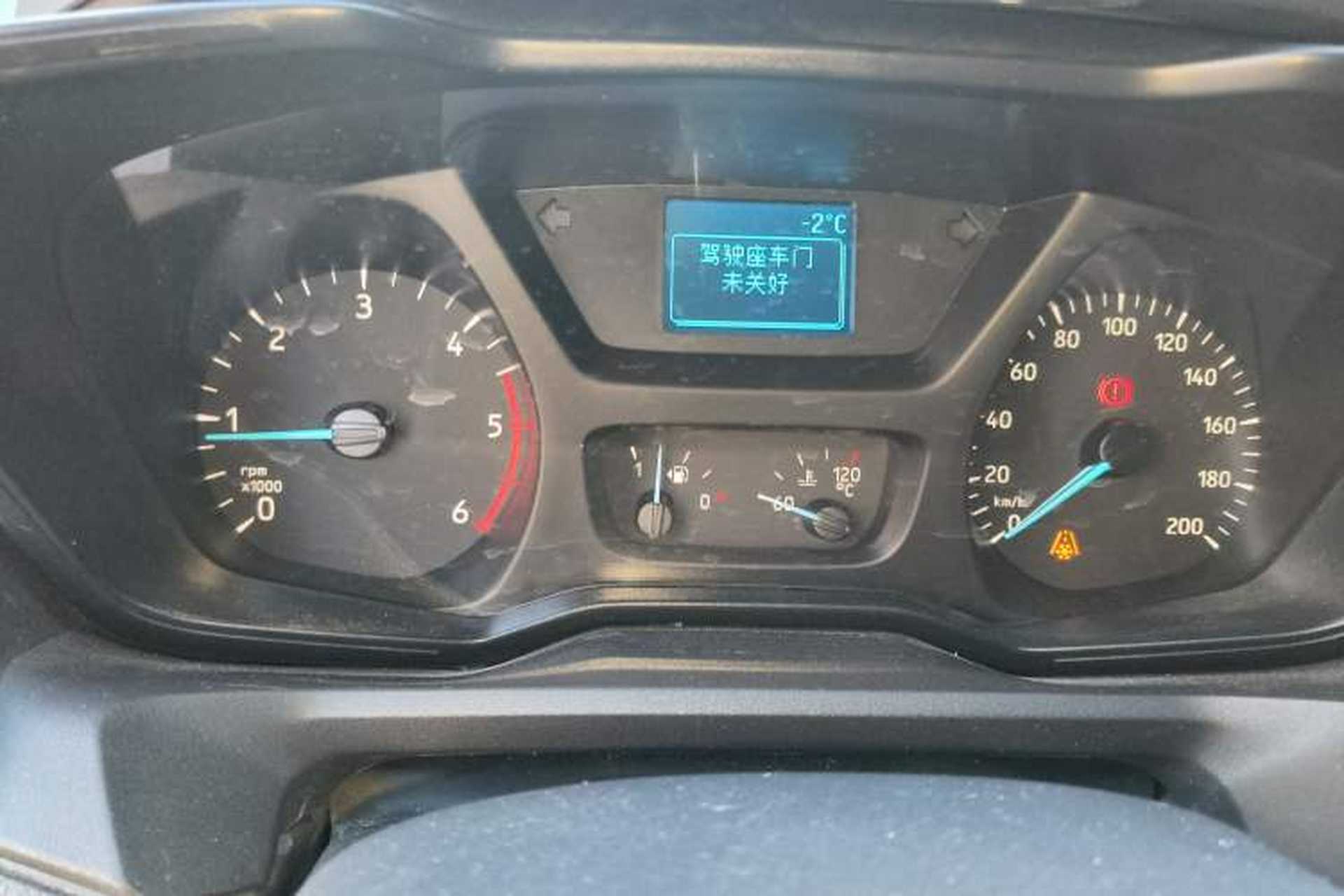 Used Ford Transit 2019 2.0T Diesel Multi-Purpose Commercial Vehicle Short Wheelbase Low Roof 6-Seater China VI Standard Instrument Cluster