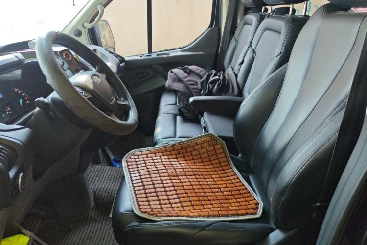 Used Ford Transit 2019 2.0T Gasoline Automatic Multi-Function Commercial Vehicle Short Wheelbase Low Roof 6-Seater China VI Standard Left Front Seat