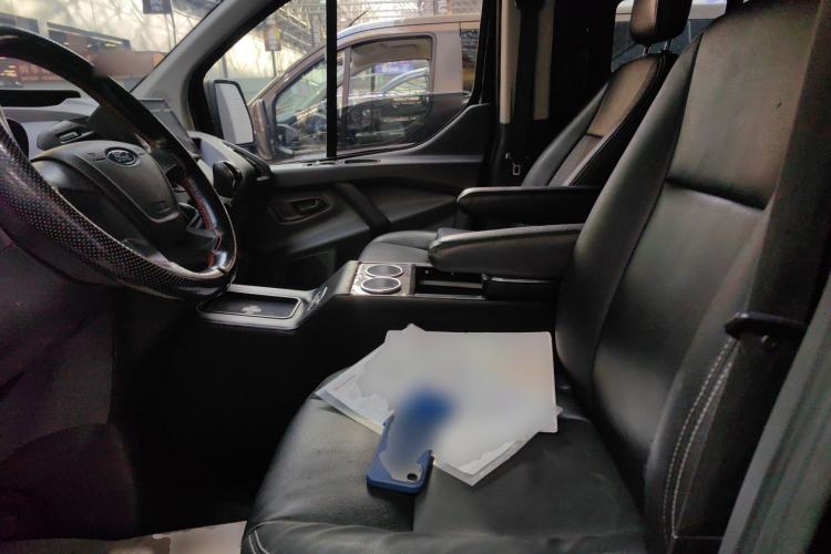 Used Ford Transit 2019 2.0T Diesel Multi-Purpose Commercial Vehicle Short Wheelbase Low Roof 6-Seater China VI Standard Left Front Seat