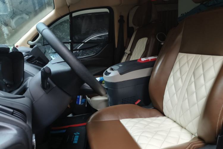 Used Ford Transit 2019 2.0T Gasoline Automatic Multi-Function Commercial Vehicle Mid-Roof 6-Seater China VI Standard Left Front Seat