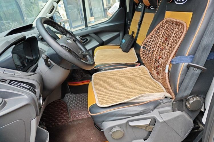 Used Ford Transit 2019 2.0T Diesel Multi-Purpose Commercial Vehicle Short Wheelbase Low Roof 6-Seater China VI Standard Left Front Seat