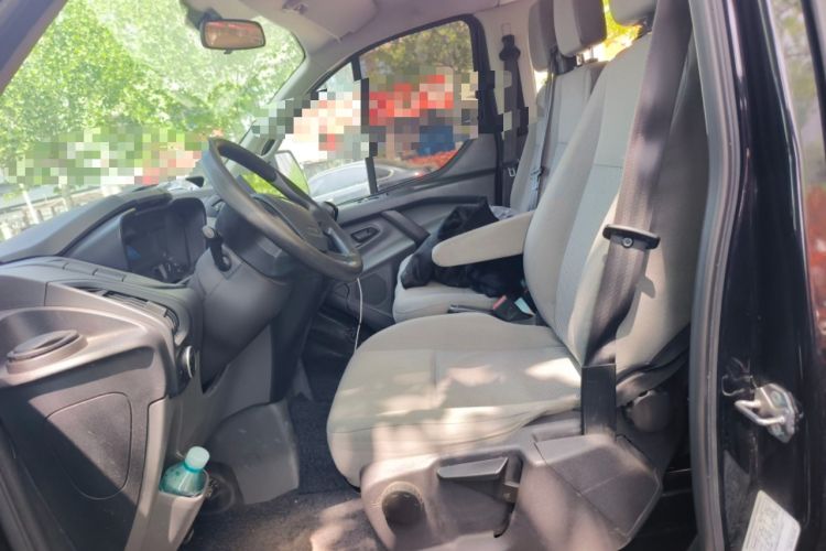 Used Ford Transit 2019 2.0T Diesel Multi-Purpose Commercial Vehicle Short Wheelbase Low Roof 6-Seater China VI Standard Left Front Seat