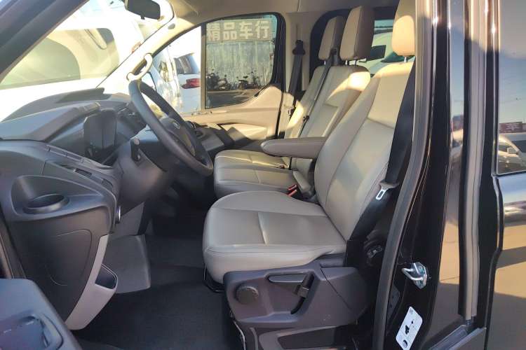 Used Ford Transit 2019 2.0T Diesel Multi-Purpose Commercial Vehicle Short Wheelbase Low Roof 6-Seater China VI Standard Left Front Seat