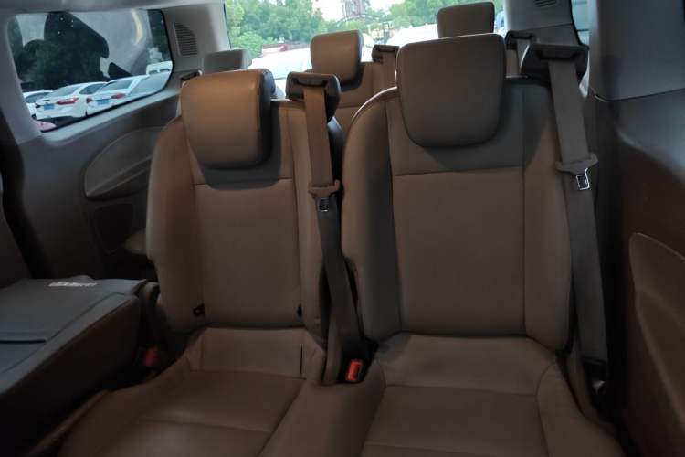 Used Ford Transit 2019 2.0T Diesel Commercial & Travel Short Wheelbase Low-Roof 9-Seater China VI Left Rear Seat
