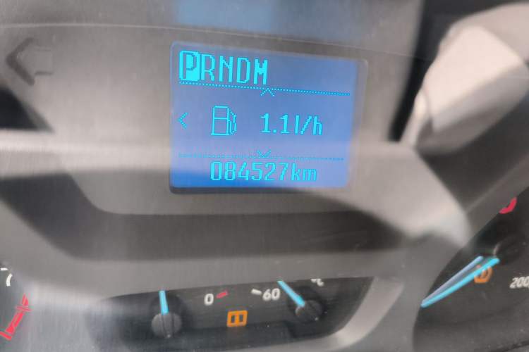 Used Ford Transit 2019 2.0T Gasoline Automatic Multi-Function Commercial Vehicle Mid-Roof 6-Seater China VI Standard Odometer Close Up