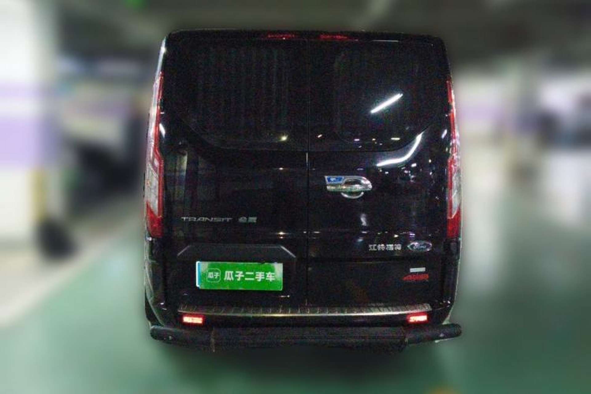 Used Ford Transit 2019 2.0T Gasoline Automatic Multi-Function Commercial Vehicle Short Wheelbase Low Roof 6-Seater China VI Standard Rear